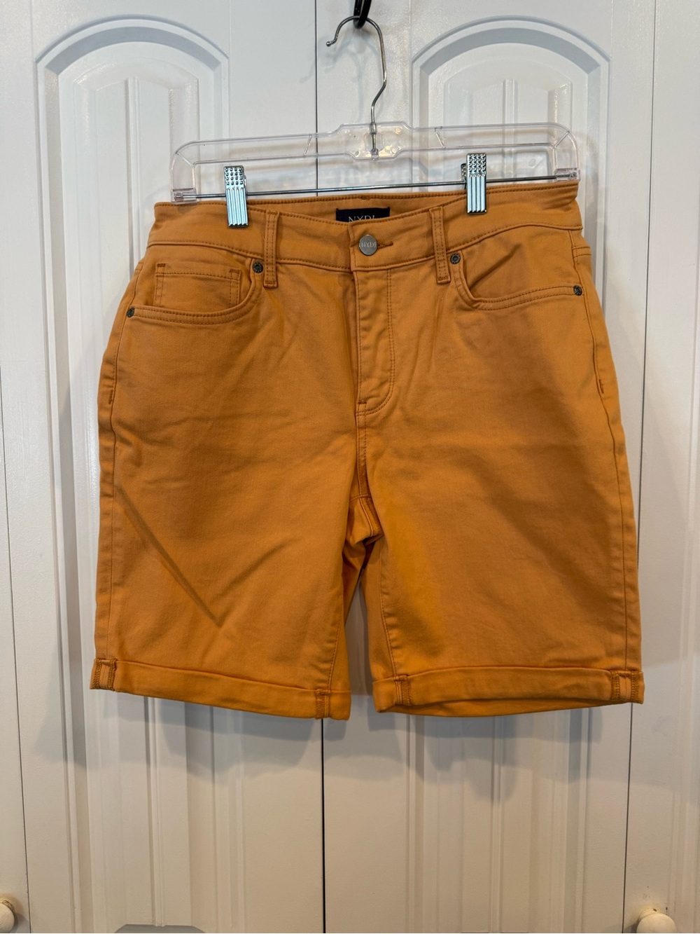NYDJ Ella Lift Tuck Apricot-Tan Denim Shorts Size 6